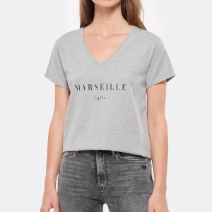 Tee-shirt Lulli Marseille Col V Coton Gris, Collaboration Jeanne Vouland X Lulli 11