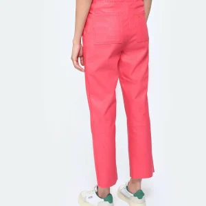 MAEVY MOUVEMENT LIBRE Pantalon Pantavegan Cuir Vegan Fraise 15