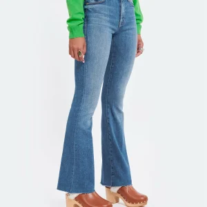 MOTHER Jean The Weekender Fray Denim A Groovy Kind Of Love 15