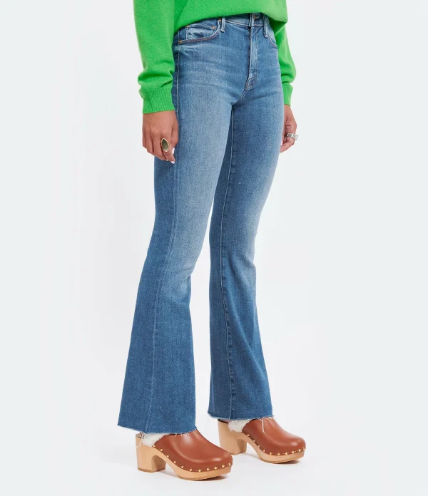 MOTHER Jean The Weekender Fray Denim A Groovy Kind Of Love 5