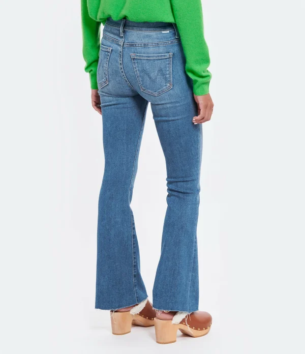 MOTHER Jean The Weekender Fray Denim A Groovy Kind Of Love 6