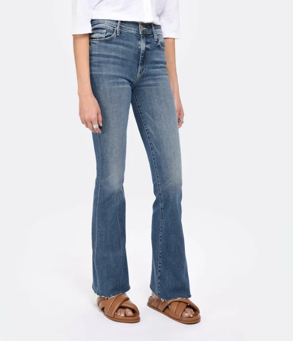 MOTHER Jean The Weekender Fray Jean Denim Bleu Walking On Coals 5