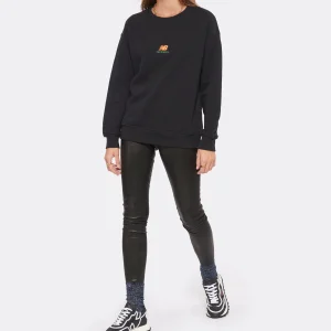 New Balance Sweatshirt NB Athletics Kim Van Vuuren Crew Coton Noir 18